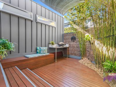 12 Olive Street, Mornington