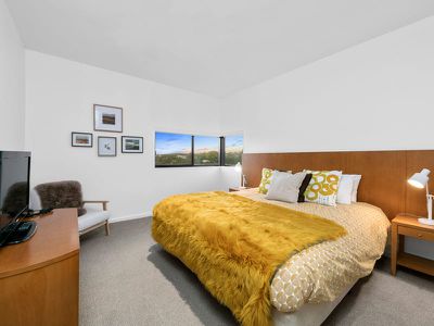Apartment 7 / 50 Peter Thomson Drive, Fingal