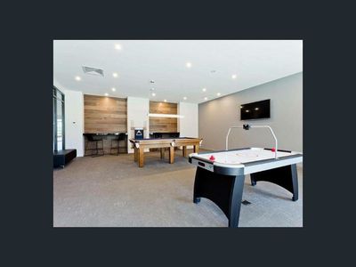 102/172 Railway Parade, West Leederville