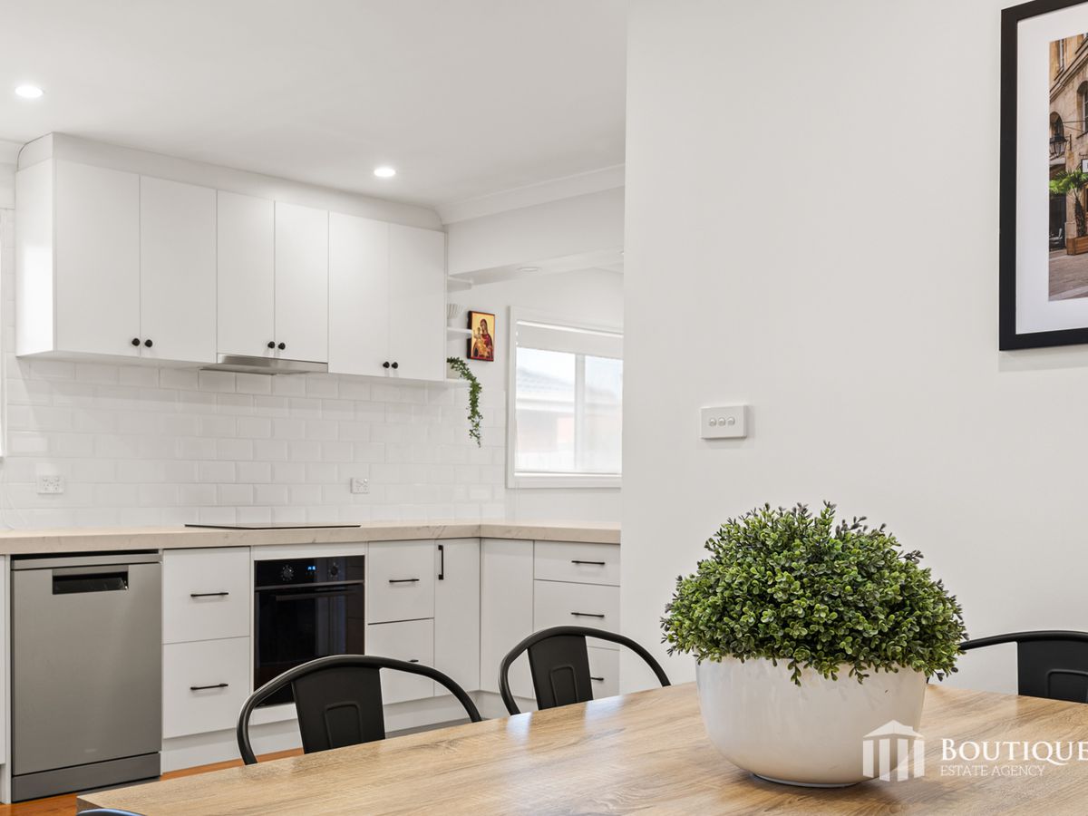 2 Victoria Court, Dandenong North