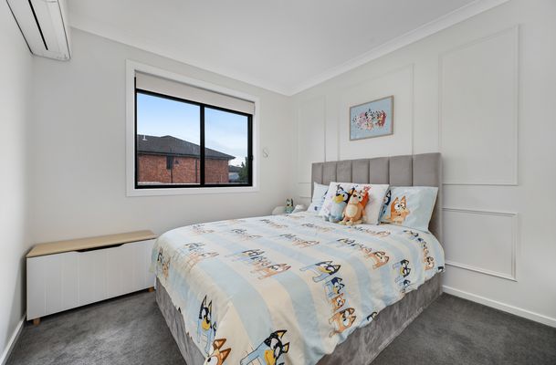 66 Napoli Circuit, Greenvale