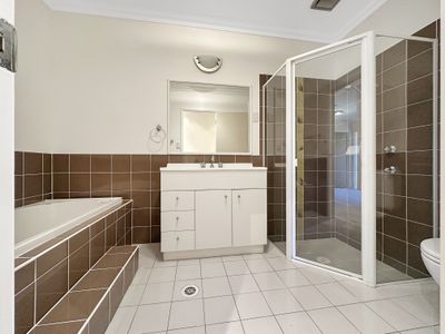 8 Brittania Drive, Tanilba Bay