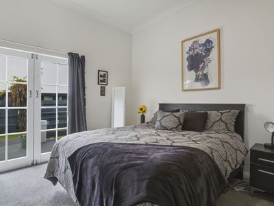 30 Baker Street, Caversham