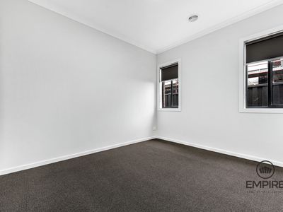 26 Carnelian Circuit , Clyde North