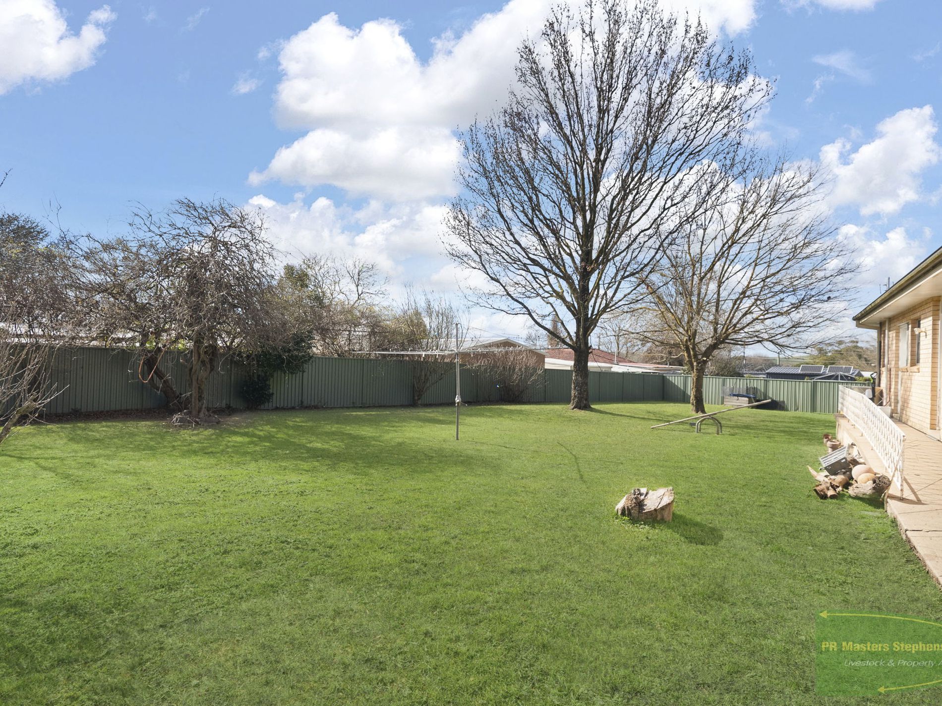 8 Rowlands Street, Blayney