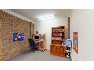 4 Lesley Place, Dubbo