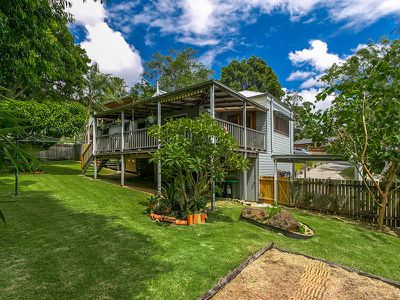 12 Bulgoon Crescent, Ocean Shores