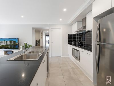 12 Eleanor Close, Hamlyn Terrace