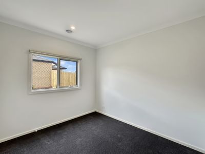28 Moolort Crescent, Eynesbury