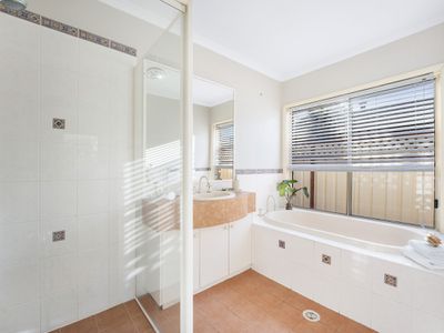 12 Sterling Way, Hamlyn Terrace