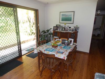 16 Berrys Lane, Fountaindale