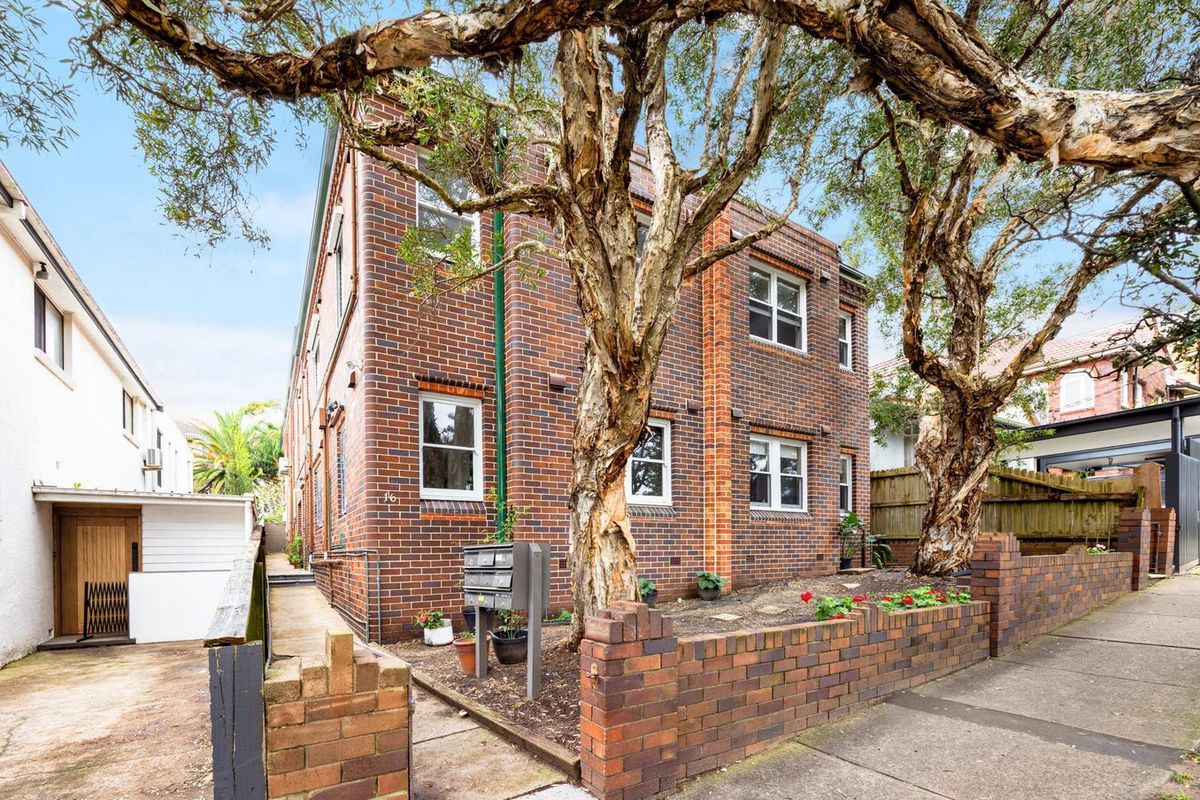 8 / 16 Warners Avenue, North Bondi