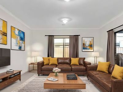 34 Mantello Drive, Werribee
