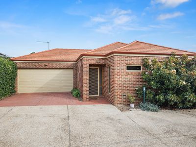 4 / 6 Friswell Avenue, Flora Hill