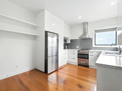 59 Hilton Road, Claremont