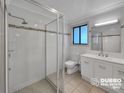 11 Dunheved Circle, Dubbo