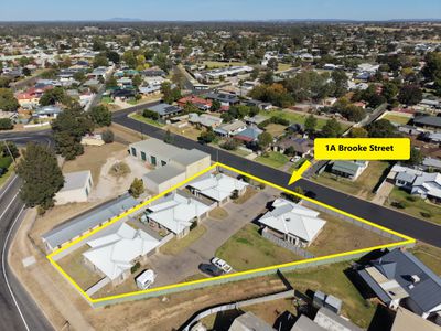 1A Brooke Street, Forbes