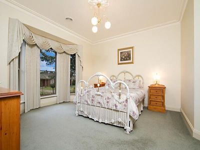 5 Adelle Court, Strathdale