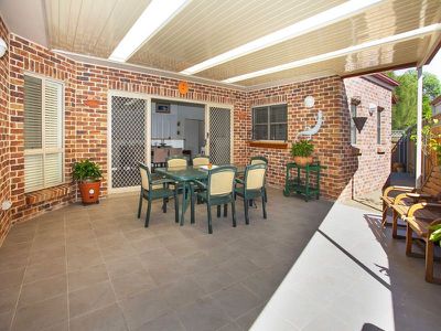 106 Stanthorpe Drive, Kanahooka