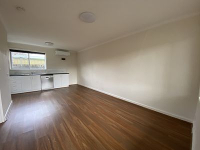 3 / 21 Hampton Parade, West Footscray