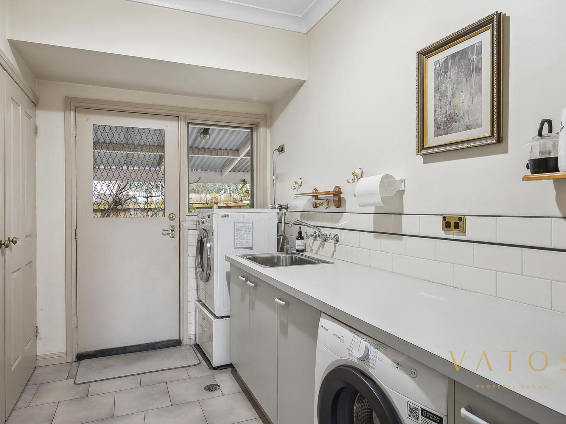 5 Janine Court, Somerville