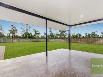 86 Crystal Crescent, Alice River