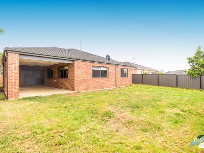 2 Loma Court, Tarneit