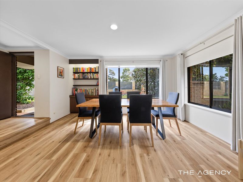 2 Little Rush Close, South Lake