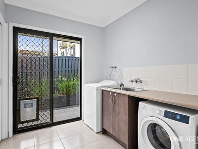 27 Scoparia Drive, Brookwater