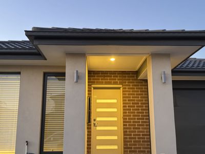 10 Layla Crescent, Tarneit