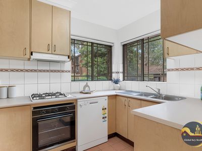 8 / 33-35 Sherbrook Road, Hornsby