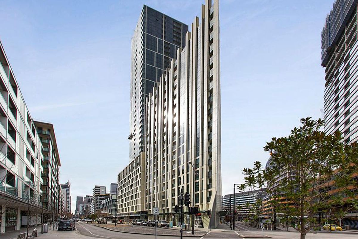 802W/888 Collins Street, Docklands