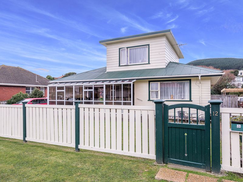 12 Findlay Street, Tawa