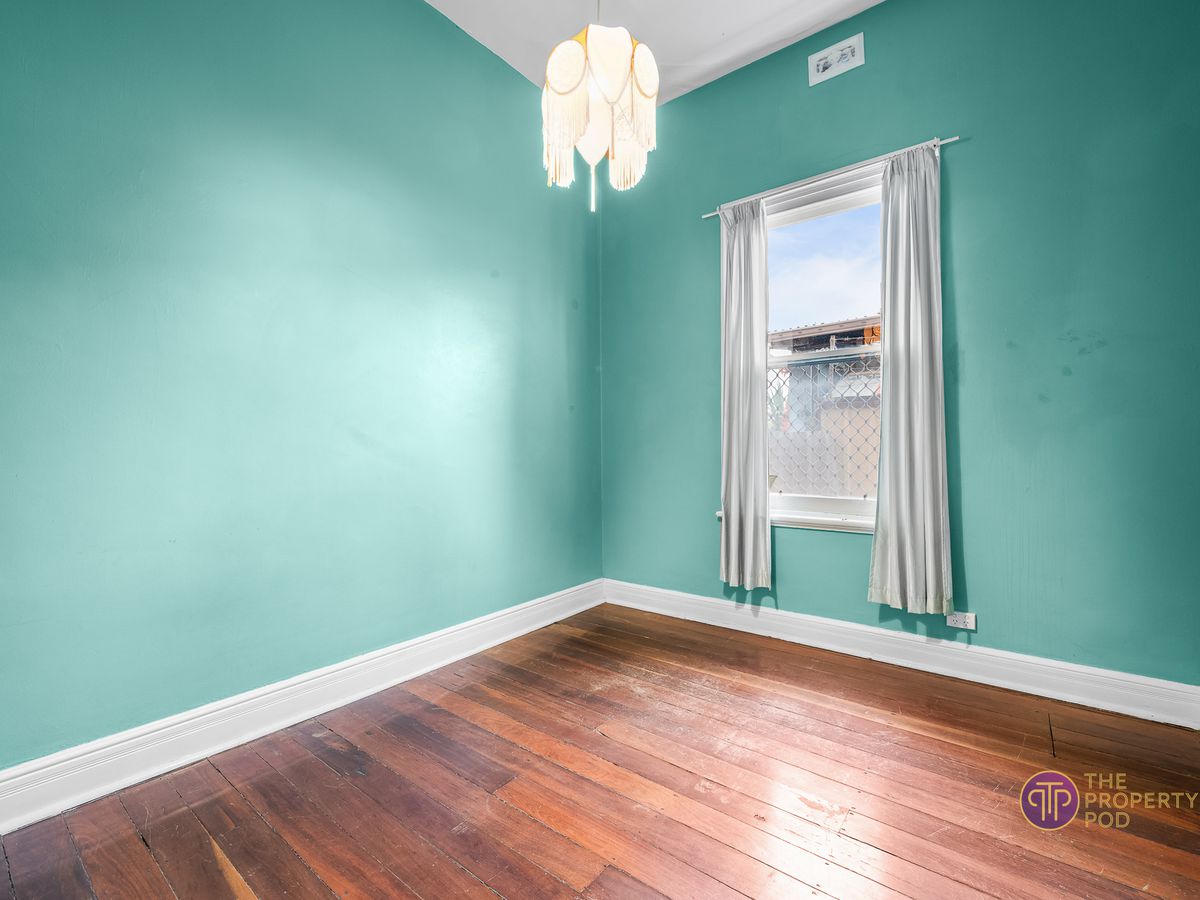 296 Railway Parade, East Cannington