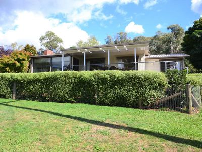 67 St Bernard Drive , Tawonga South