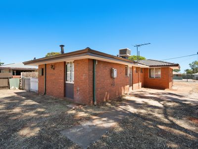 21 Belgravia Place, South Kalgoorlie