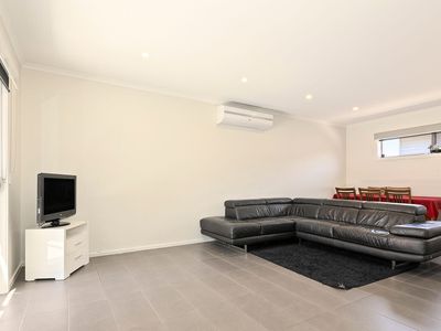 1 / 34 Roma Street, Bell Park