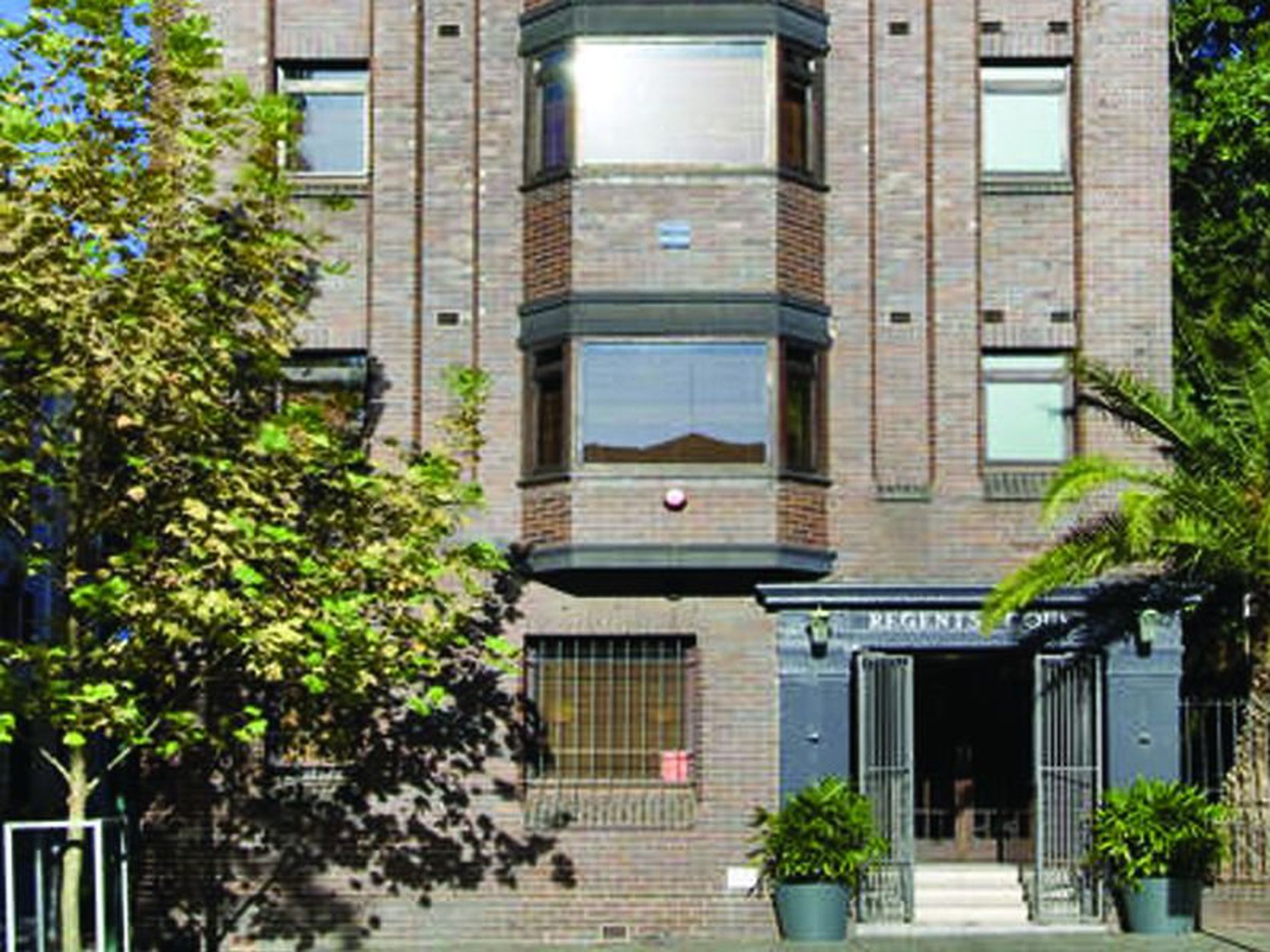 28 / 18 Springfield Avenue, Potts Point