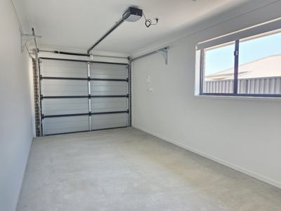 2/11 Millhouse Close, Farley