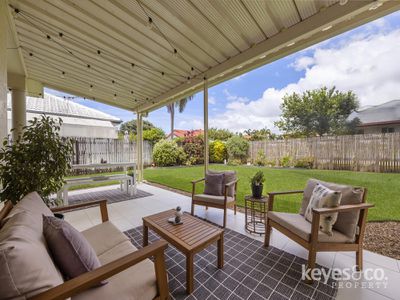 10 Carisbrooke Court, Annandale