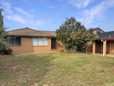 8 Mcdonnell Street , Forbes