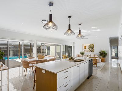 1 Swan Court, Wakerley