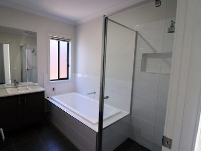 17 Lakeside Dr, Nagambie