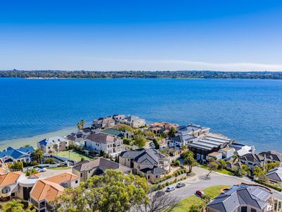 1 Majestic Close, Applecross
