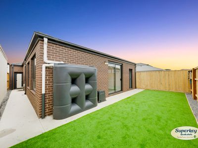 16 Moylan Drive, Rockbank