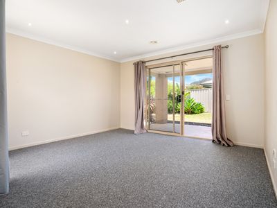 5 MACKEY STREET, Wodonga