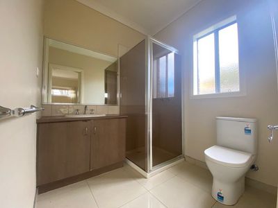 61 Fantail Crescent, Williams Landing