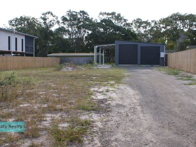 52 First Avenue, Woodgate