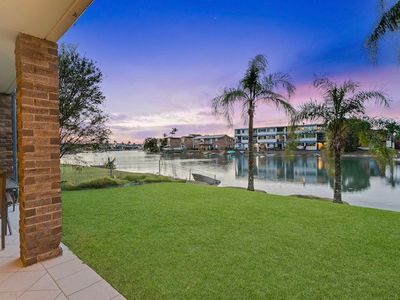 1 / 10 Akeringa Place, Mooloolaba