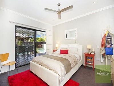 66 Sheerwater Parade, Douglas